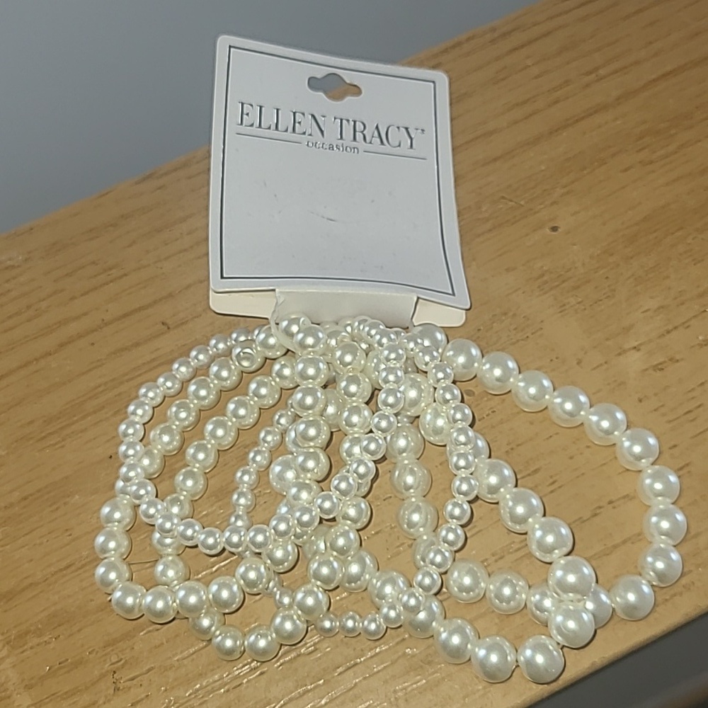 Ellen Tracy 6 Strand Braclet